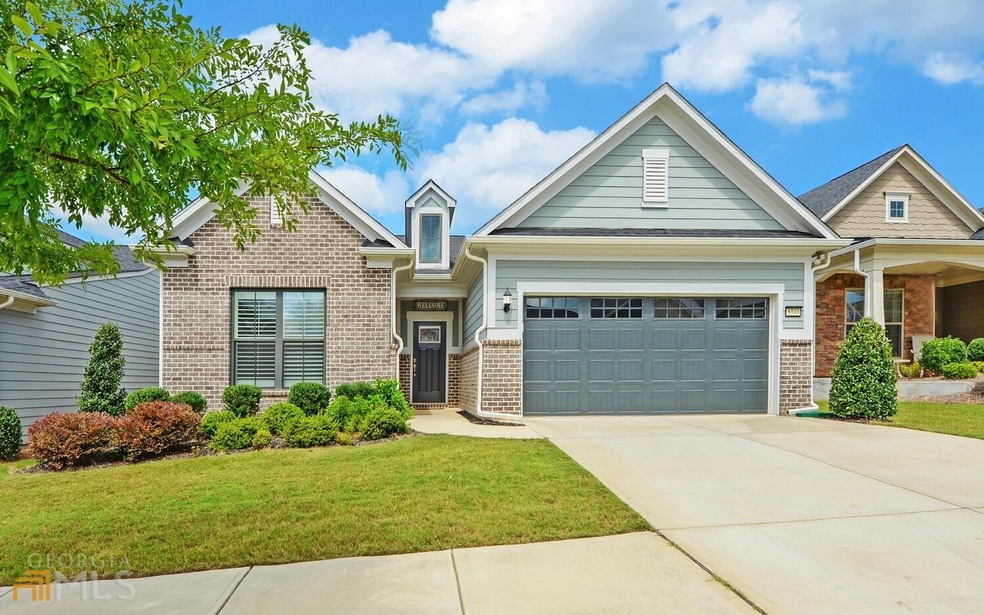 5733 Cypress Bluff Ln, Hoschton, GA 30548 - photo 1