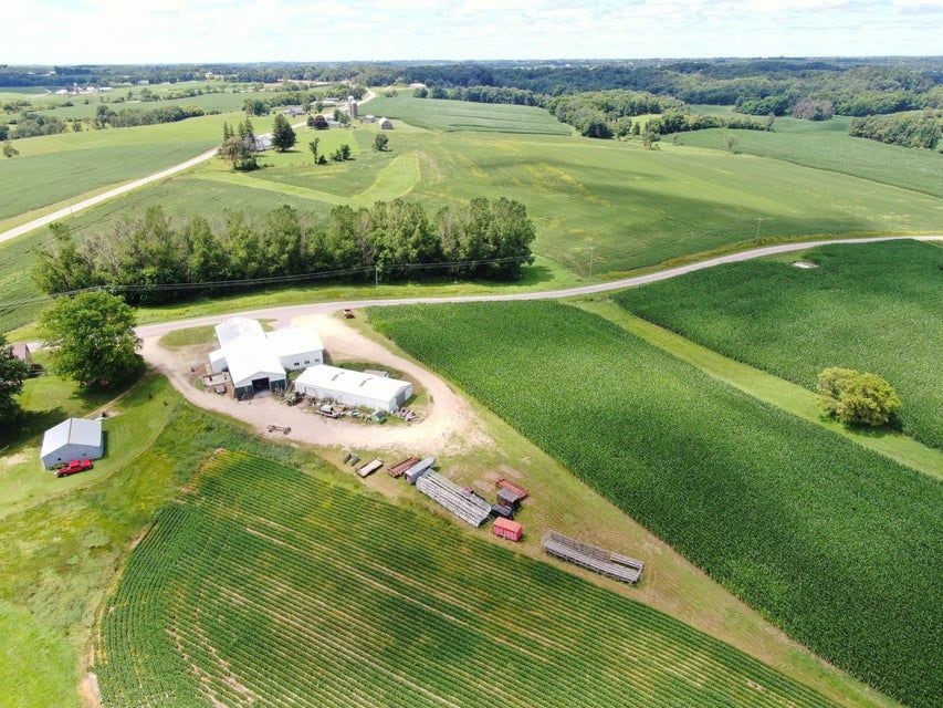 S5848 Cowden Rd, Viroqua, WI 54665 - photo 1