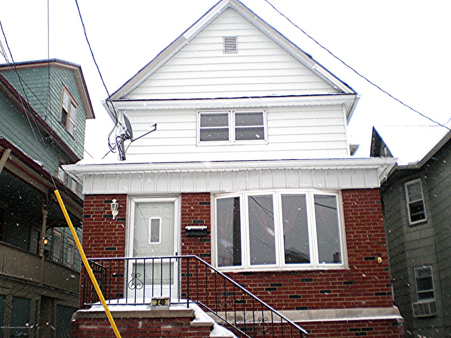 340 N Everett Ave, Scranton, PA 18504 - photo 1