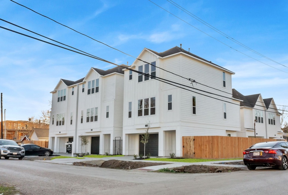 6906 Sidney St, Houston, TX 77021 - photo 1