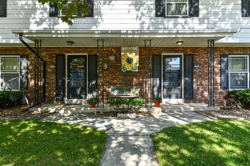 2022 Ruben Dr unit 2024, Waukesha, WI 53186 - photo 1