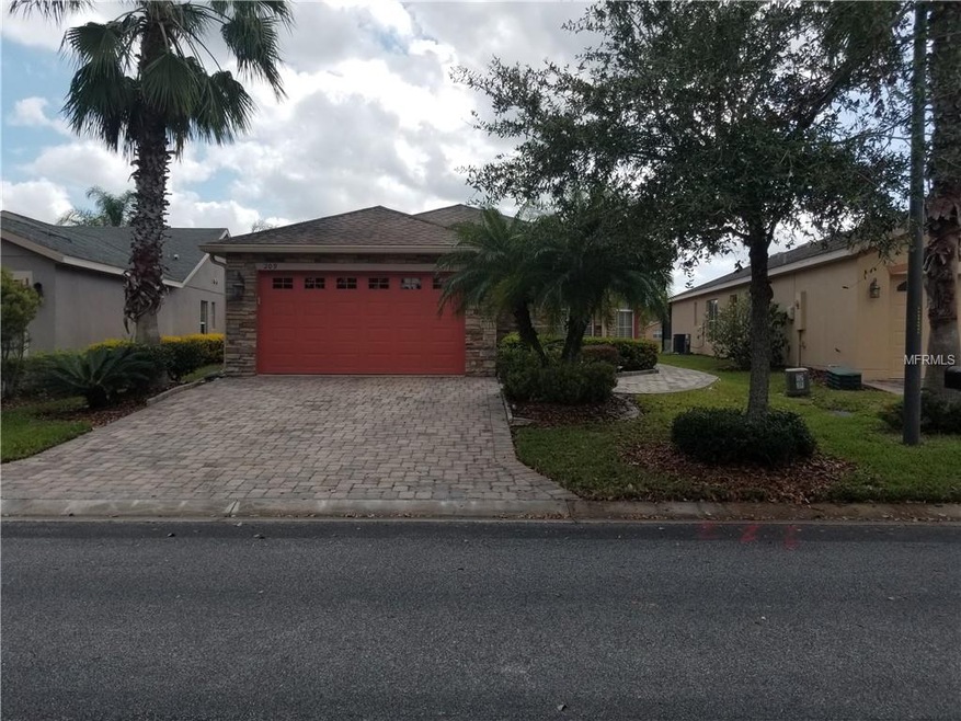 Front Elevation of Bordeaux reveals the Stone Faca