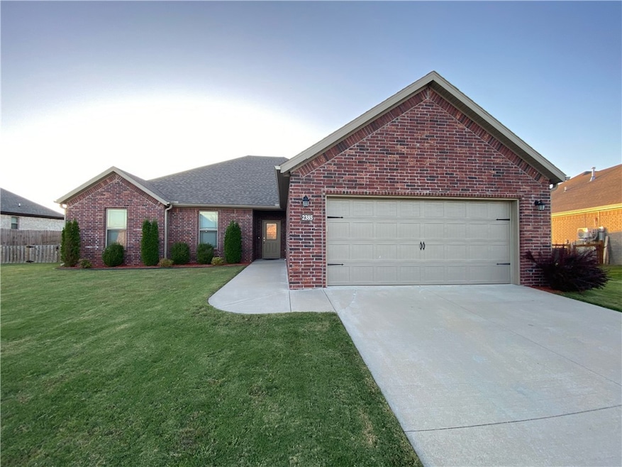 2385 Stonemill Dr, Fayetteville, AR 72701 - photo 1