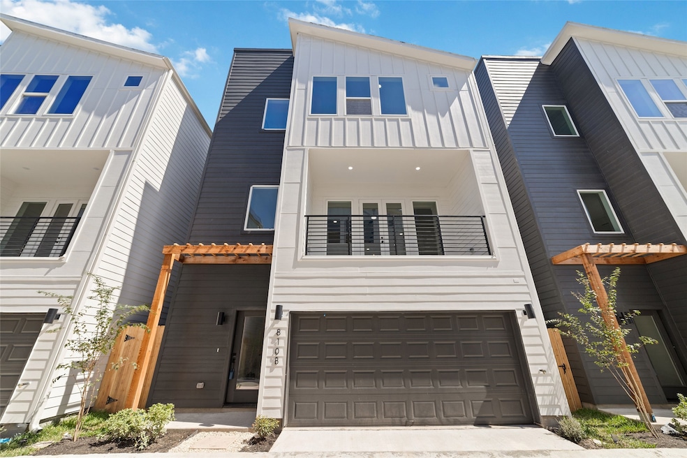 810 Elkhart St unit A, Houston, TX 77091 - photo 1