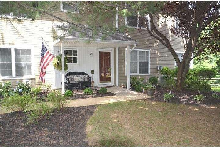 314 Stanton Ct unit 314, Glen Mills, PA 19342 - photo 1