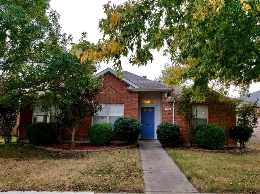 3111 Creekwood Dr, Wylie, TX 75098 - photo 1