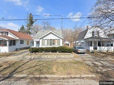 1645 Wisconsin Ave, Flint, MI 48506 - photo 1