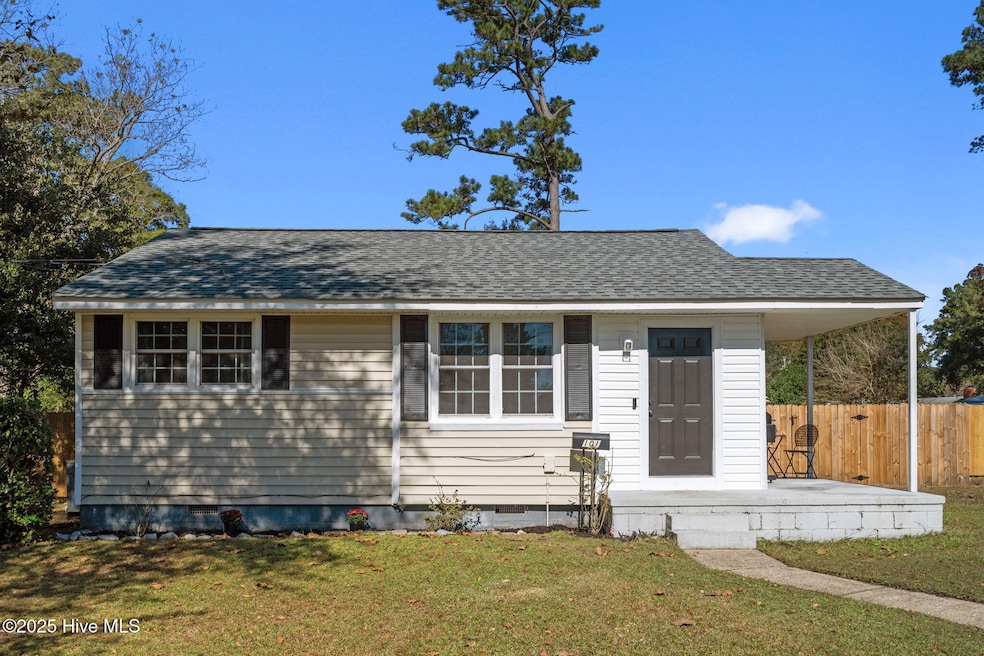 101 Robin Rd, Jacksonville, NC 28540 - photo 1