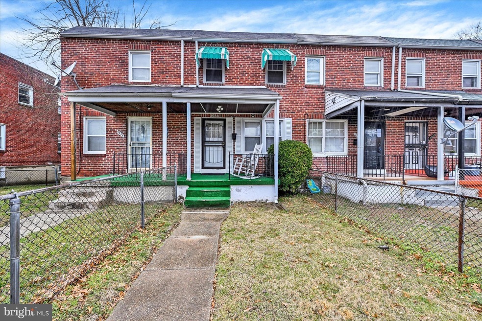 2934 Edgecombe Cir N, Baltimore, MD 21215 - photo 1