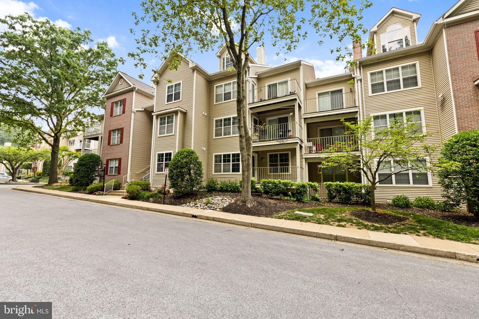 2320 Falls Gable Ln unit L, Baltimore, MD 21209 - photo 1