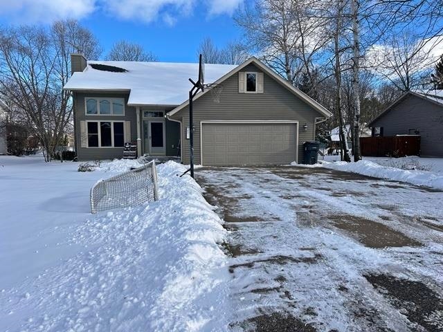 2511 S Apple Ave, Marshfield, WI 54449 - photo 1