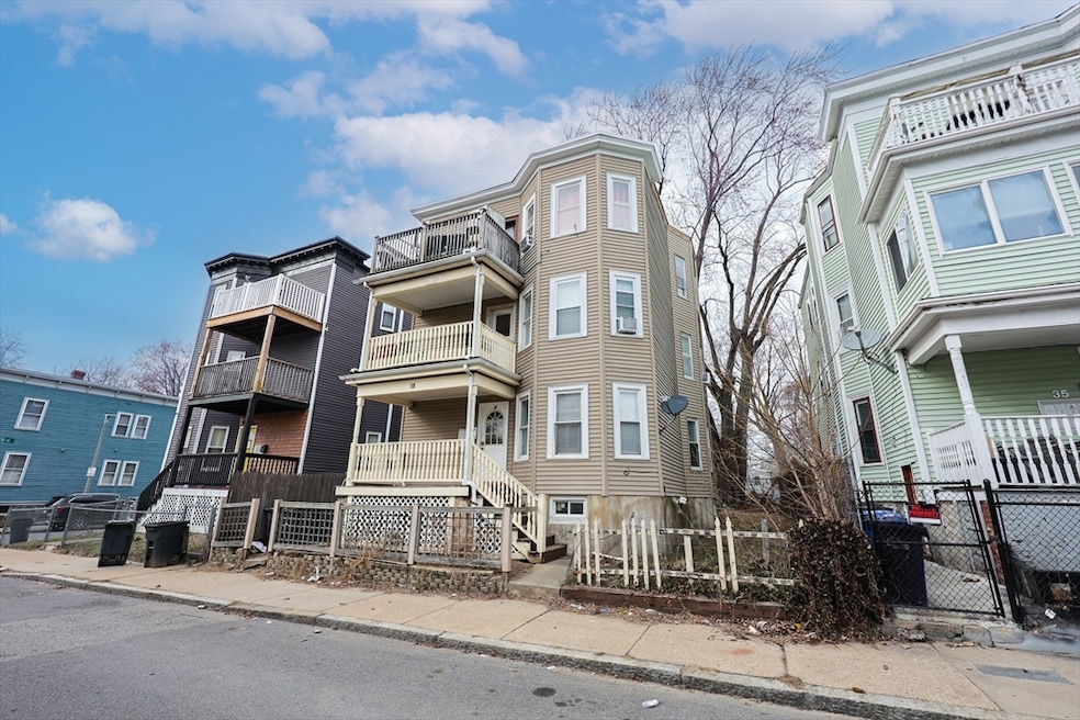 39 Torrey St unit 1, Dorchester Center, MA 02124 - photo 1