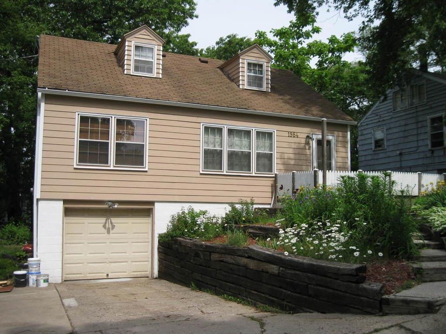 1984 Summit St, Des Moines, IA 50315 - photo 1