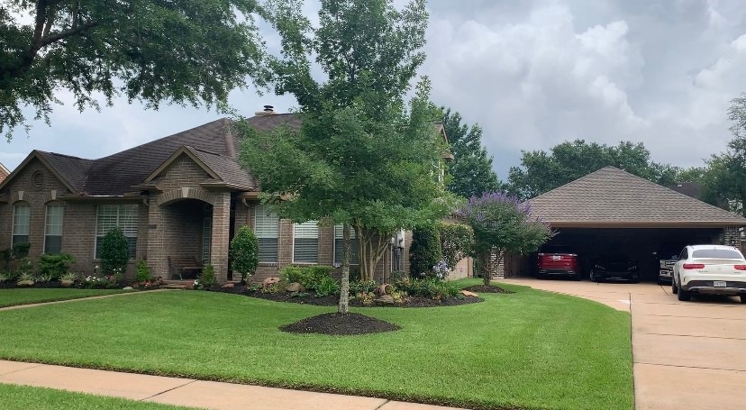 2403 San Augustine Ln, Friendswood, TX 77546 - photo 1