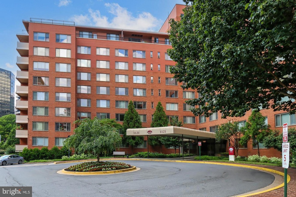 1121 Arlington Blvd unit 727, Arlington, VA 22209 - photo 1