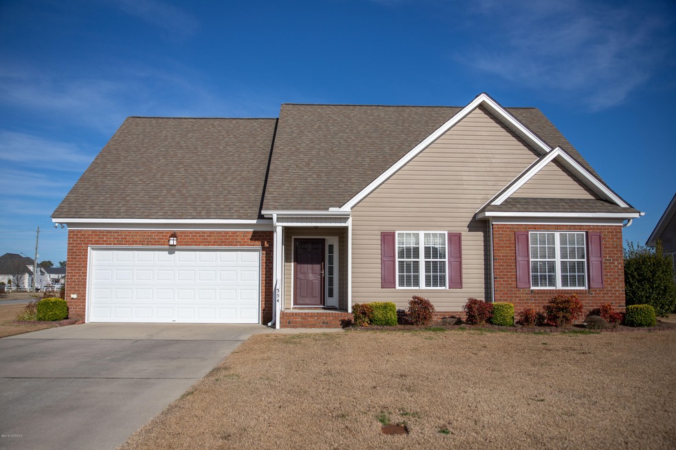 354 Lafollette Dr, Winterville, NC 28590 - photo 1