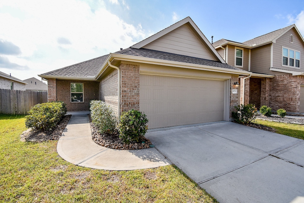 18979 Buckley Oak Dr, New Caney, TX 77357 - photo 1