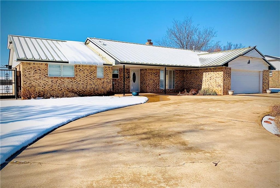 9 Liberty Ln, Elk City, OK 73644 - photo 1