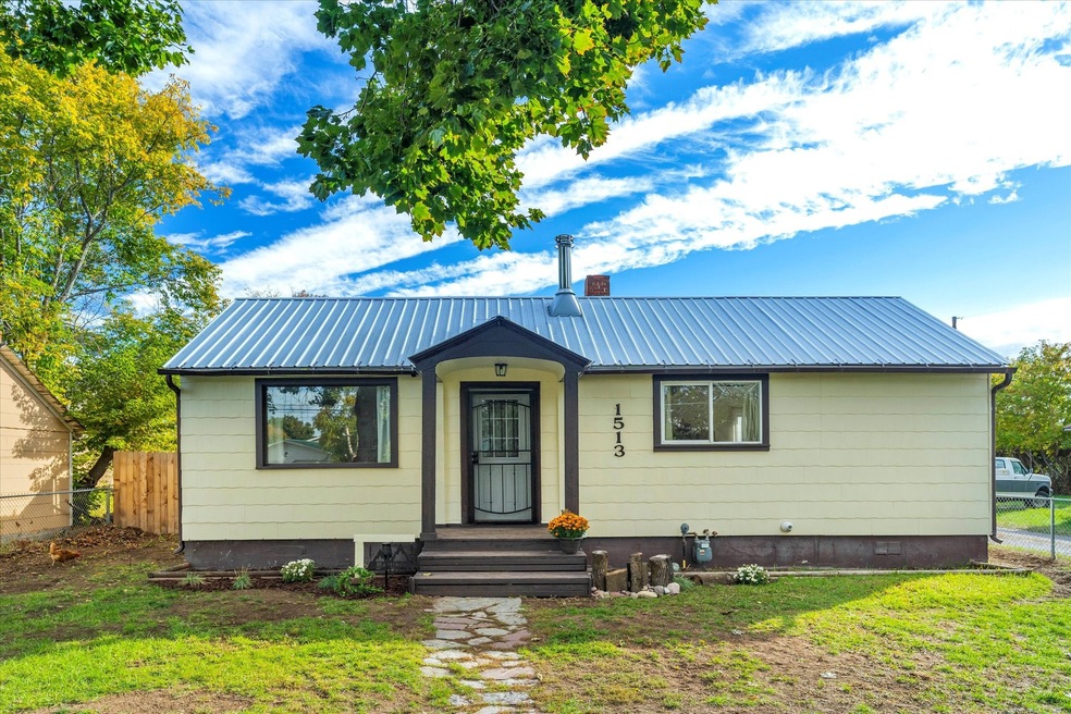 1513 5th Ave E, Kalispell, MT 59901 - photo 1