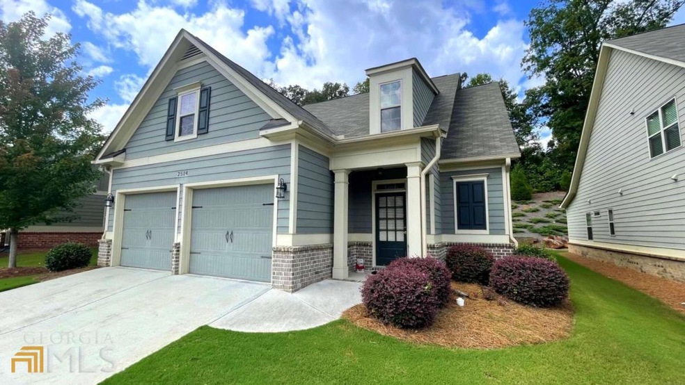 3Br/2.5Ba Craftsman Style Home with Open Concept L