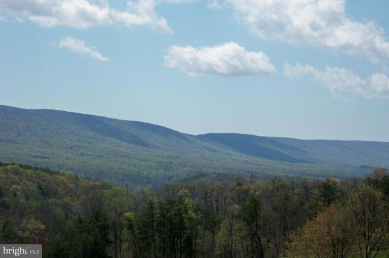 0 Hillcrest Ln unit 1004382132, Berkeley Springs, WV 25411 - photo 1