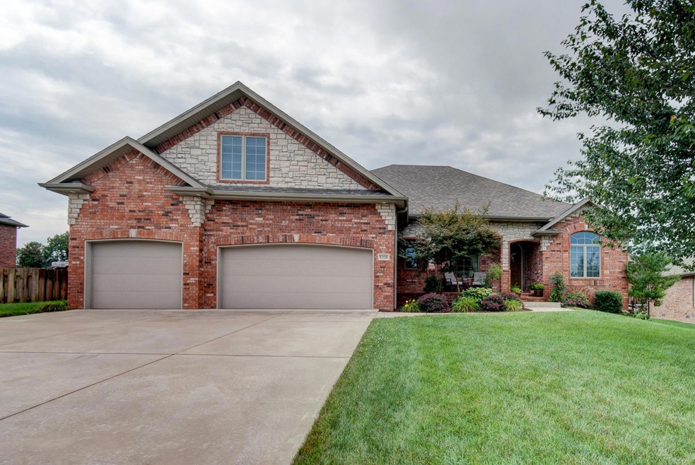 1328 Eaglesgate-1