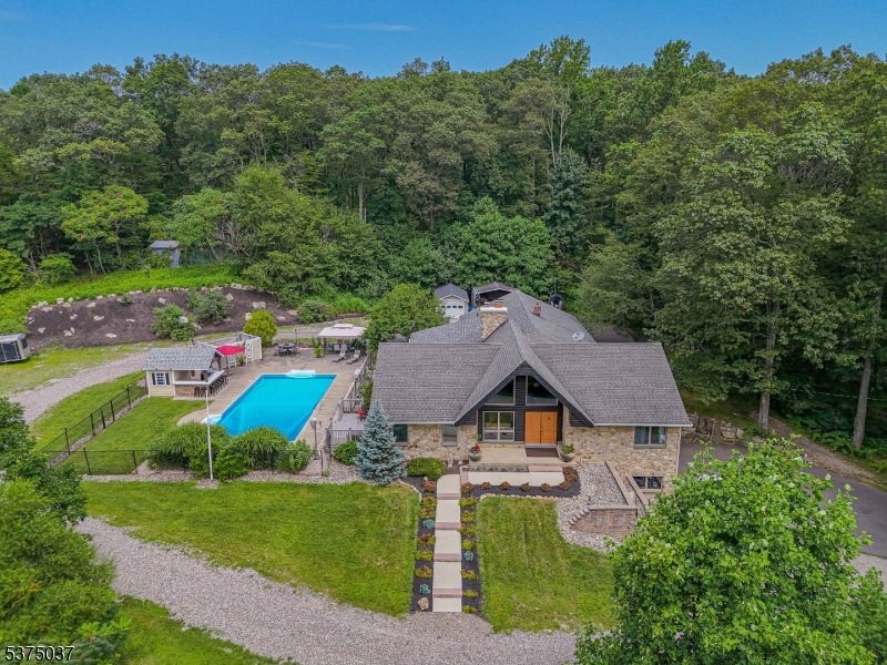 233 Fiddlers Elbow Rd, Phillipsburg, NJ 08865 - photo 1