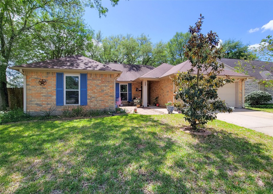 8203 Split Oak Dr, Houston, TX 77040 - photo 1