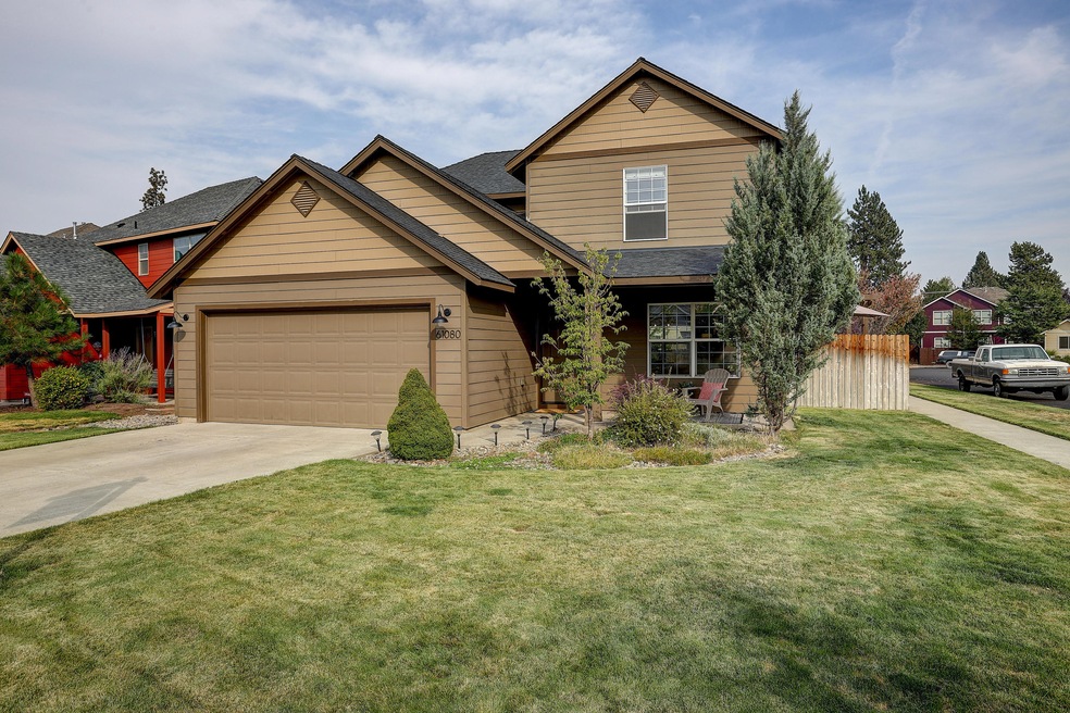 61080 Borden Dr, Bend, OR 97702 - photo 1