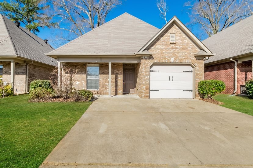 4252 Fieldstone Way, Birmingham, AL 35215 - photo 1