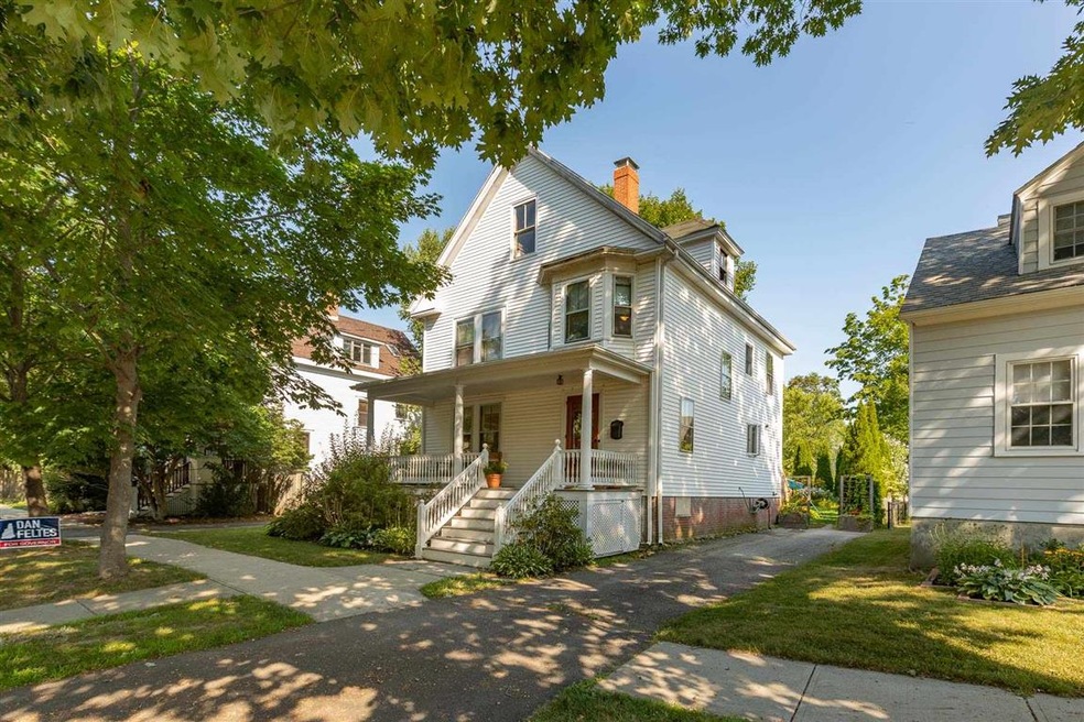 625 Lincoln Ave, Portsmouth, NH 03801 - photo 1