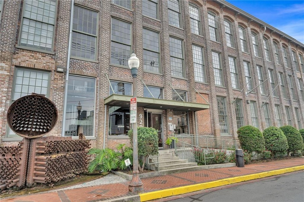 The Cotton Mill unit PH18, New Orleans, LA 70130 - photo 1