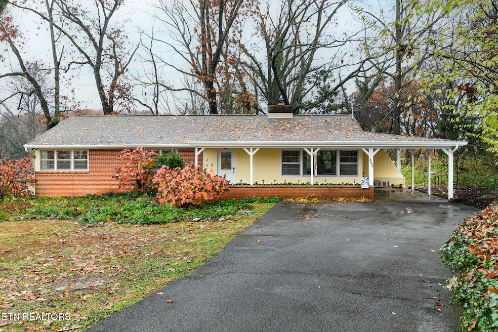 383 East Dr, Oak Ridge, TN 37830 - photo 1