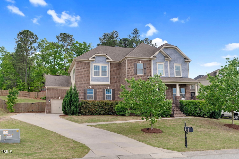 5004 Clowser Minnow Court-1 (2)