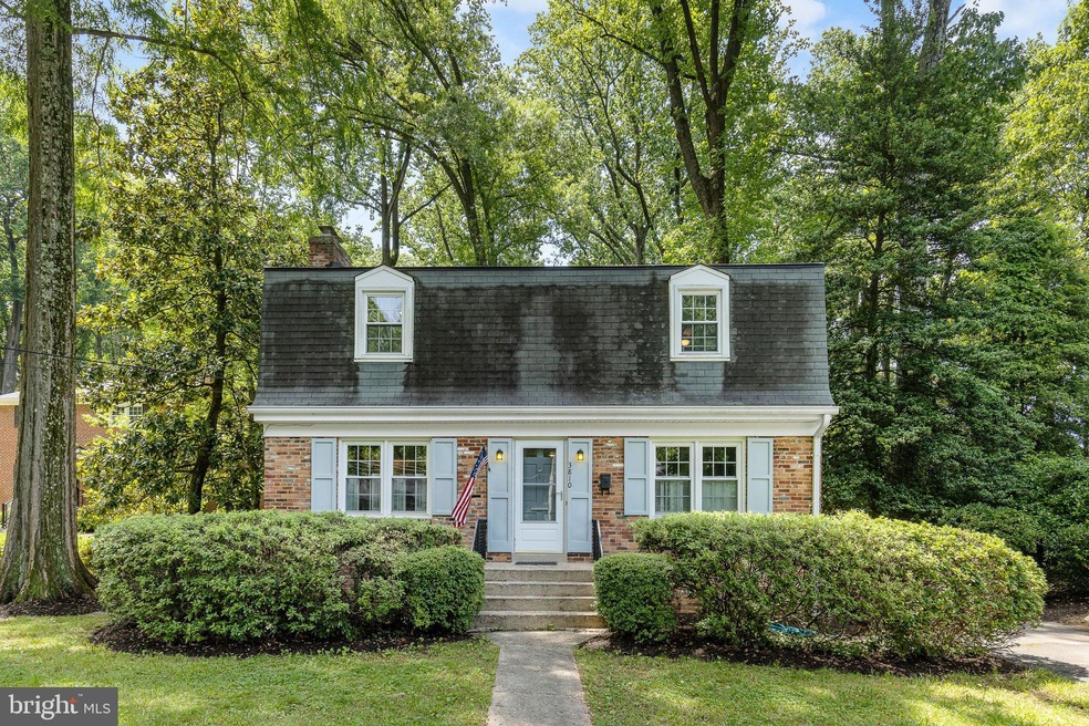 3810 Foxwood Nook, Falls Church, VA 22041 - photo 1