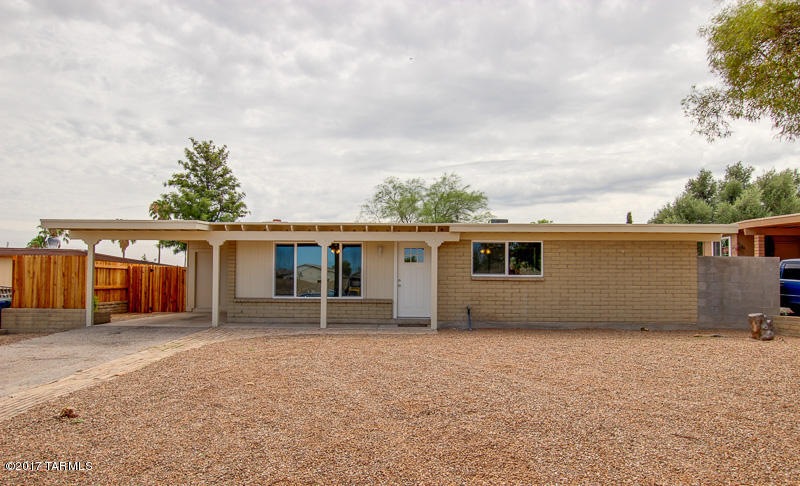 3733 S Manitoba Ave, Tucson, AZ 85730 - photo 1