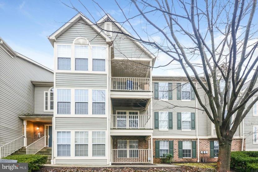 13110 Briarcliff Terrace unit 302, Germantown, MD 20874 - photo 1