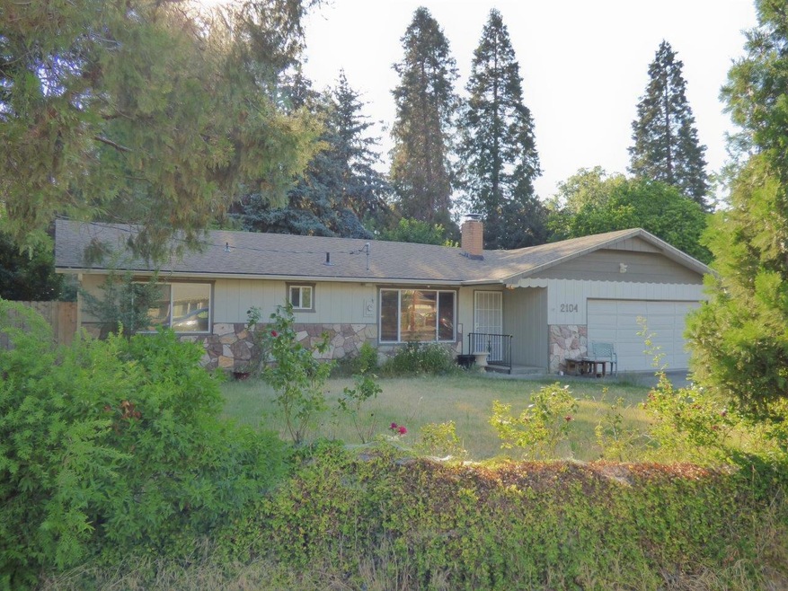 2104 Cullison Ln, Grants Pass, OR 97527 - photo 1