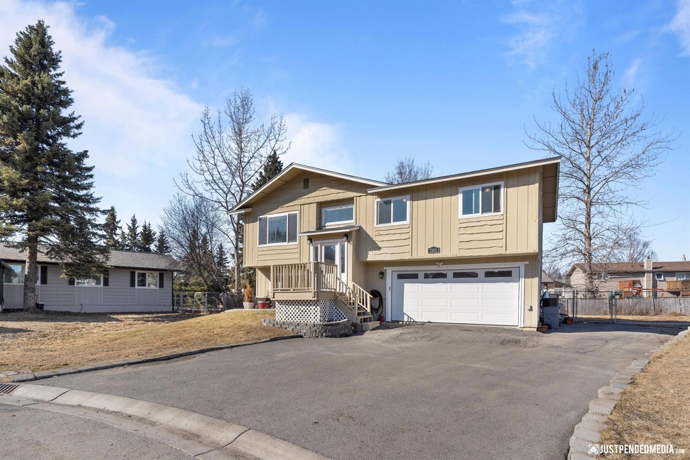 7401 Wade Cir, Anchorage, AK 99518 - photo 1