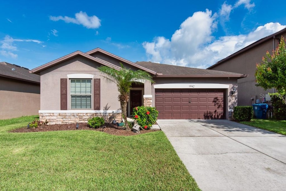 Sold $300,000 • Co-Listing Agent