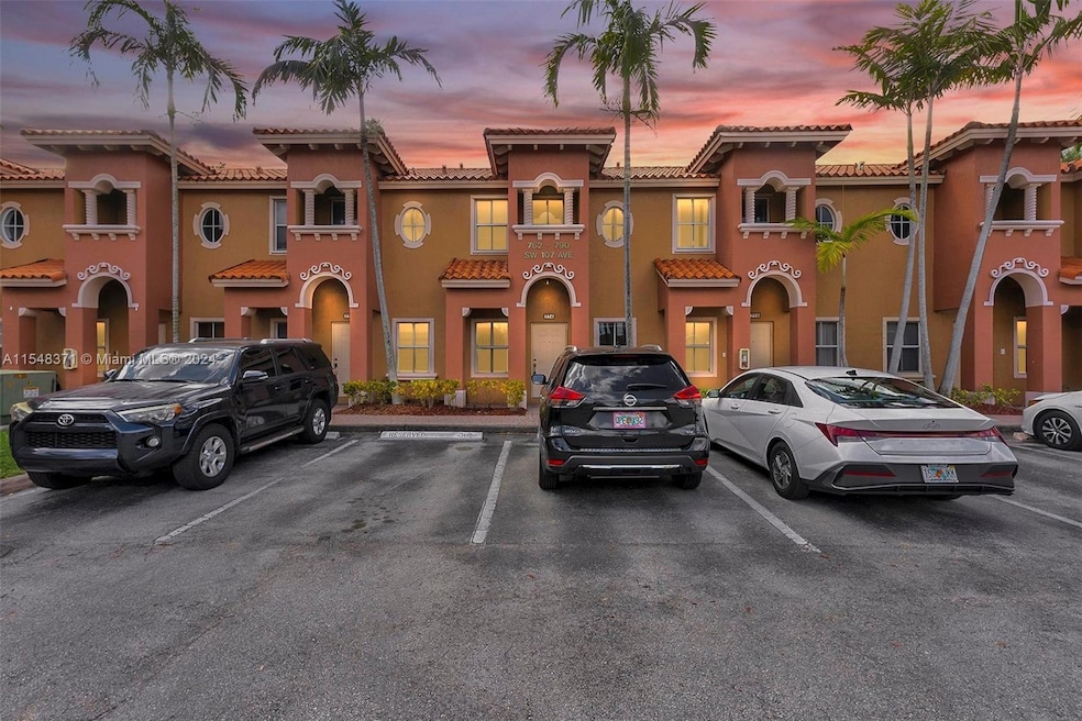 774 SW 107th Ave unit 305, Pembroke Pines, FL 33025 - photo 1