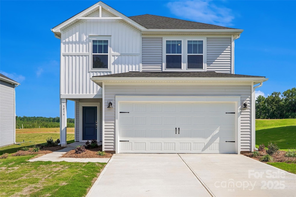 1305 30th Street Ln NE, Conover, NC 28613 - photo 1