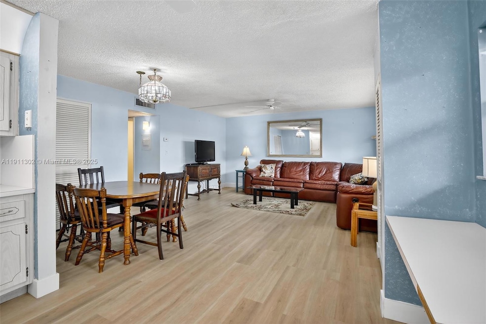 1354 N 12th Ct unit 11B, Hollywood, FL 33019 - photo 1