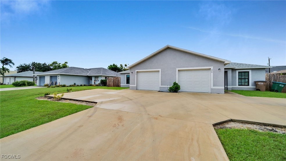 324 SE 16th Place unit 326, Cape Coral, FL 33990 - photo 1