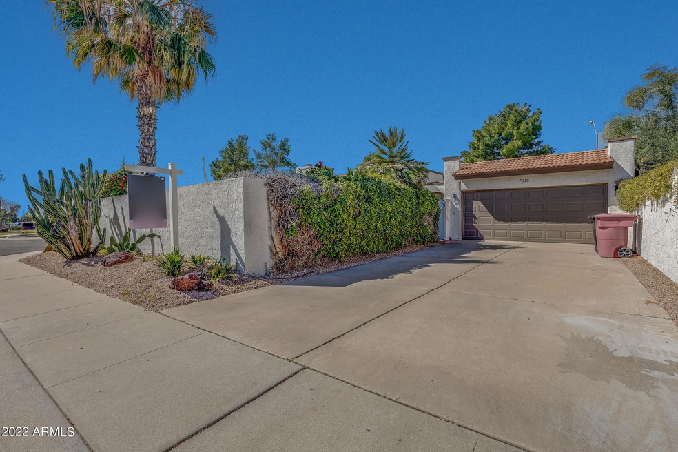 7018 N Via Nueva-1