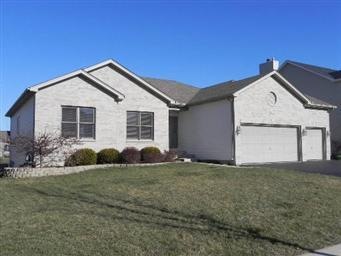 411 Sudbury Cir, Oswego, IL 60543 - photo 1