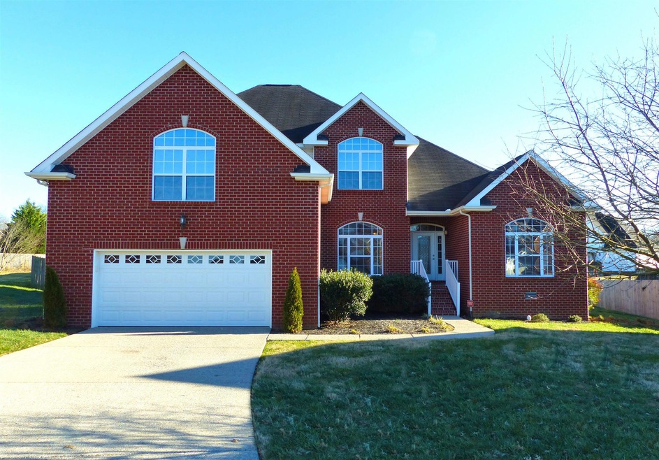 5 Bedroom Home with Large fenced backyard, tons of living space, open plan on main level,  huge kitchen, spacious bedrooms and more! 