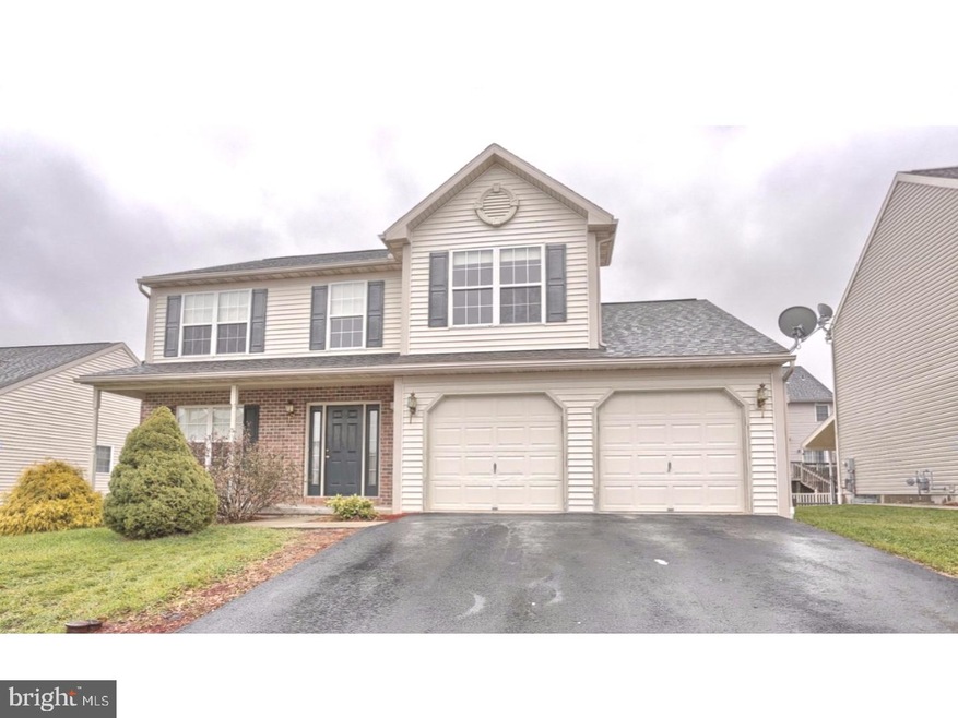 1015 Leanne St, Reading, PA 19605 - photo 1