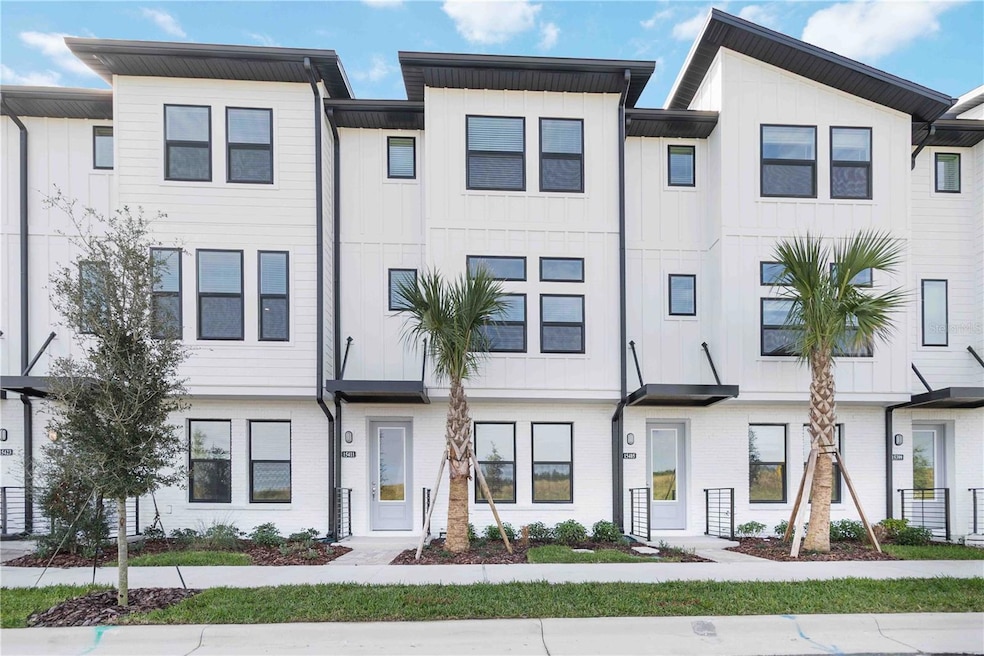 15411 Hamlin Park Dr, Winter Garden, FL 34787 - photo 1