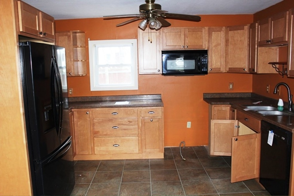 69 Promenade St, Gorham, NH 03581 - photo 1